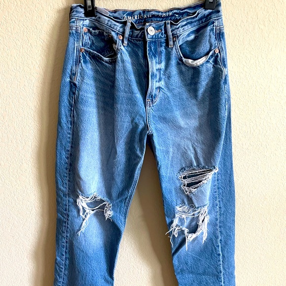 American Eagle Mom Jeans - Picture 1 of 2